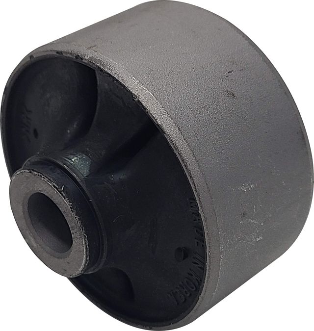 Сайлентблок переднего рычага подвески CTR. Артикул GV0089