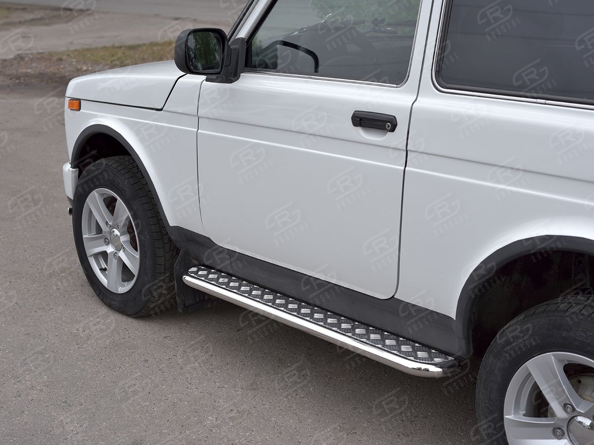 Защита порогов РусCталь труба d42 с листом (Лист алюм, проф. нерж) (вариант 1) для ВАЗ 4х4 Urban 3дв. 2014-2026. Артикул NUL-0028111