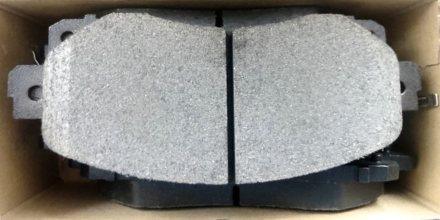 Тормозные колодки Sangsin Hi-Q. Артикул SP4221