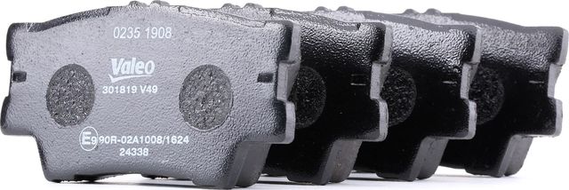 Тормозные колодки Valeo First. Артикул 301819