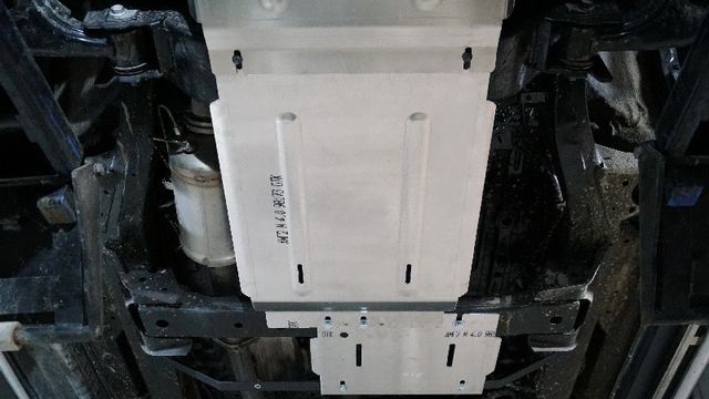 Защита алюминиевая ТСС (4 мм) для КПП JAC T9 4WD (дизель) 2024-2026. Артикул ZKTCC00713