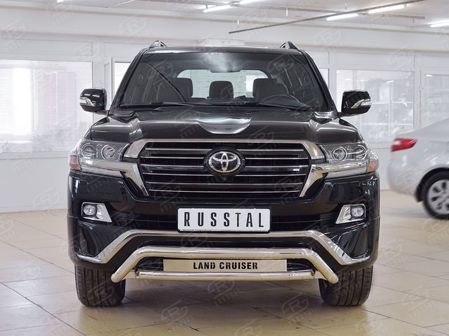 Защита RusStal переднего бампера d63 волна-d63 секции с надписью для Toyota Land Cruiser 200 2015-2021. Артикул TLCZ-002551
