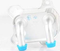 Радиатор масляный (маслоохладитель) для двигателя BSG для Opel Astra G 2000-2005. Артикул BSG 65-506-002