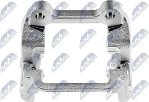 Скоба тормозного суппорта NTY задняя для Chrysler 300C II 2011-2025. Артикул HZT-CH-020A