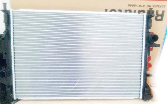 Радиатор охлаждения двигателя Sakura для Ford Kuga II 2014-2019. Артикул 3161-8540