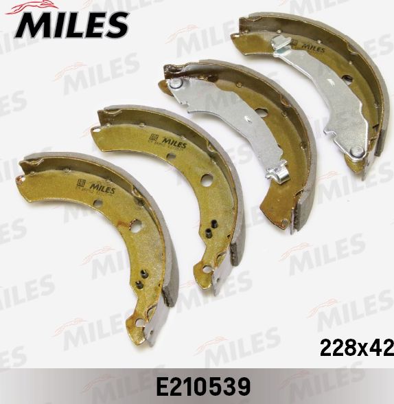 Тормозные колодки Miles. Артикул E210539