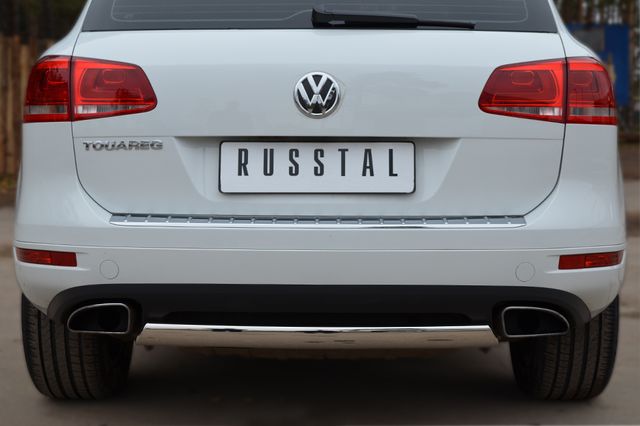 Защита RusStal заднего бампера d75х42 овал (дуга) для Volkswagen Touareg II до рестайлинга 2010-2013. Артикул VTZ-001075