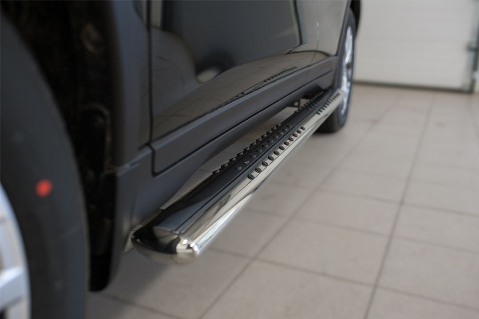 Защита порогов RusStal труба d120х60 овал с проступью для Nissan X-Trail T32 2015-2018. Артикул NXO-002089