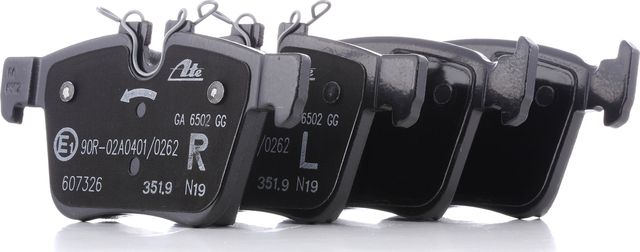 Тормозные колодки ATE Ceramic. Артикул 13.0470-7326.2