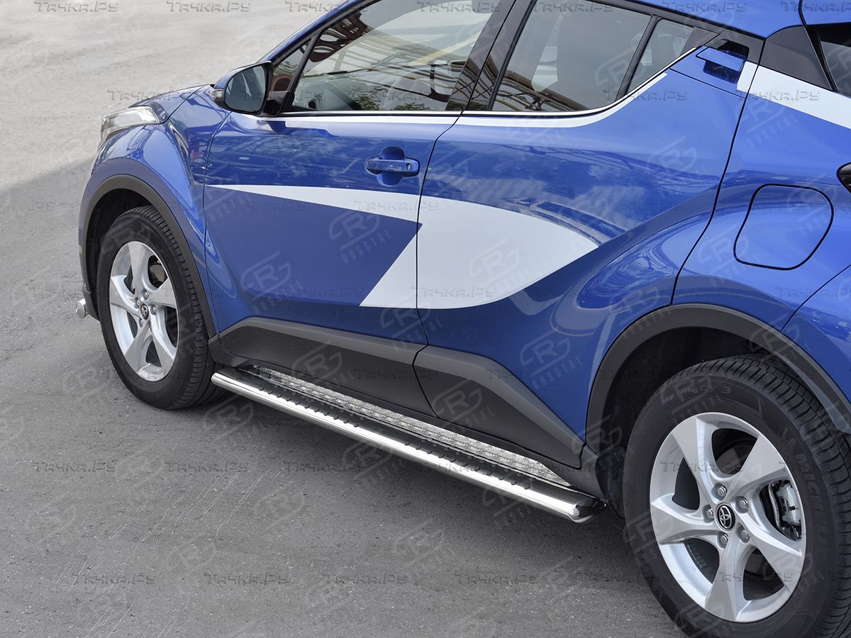 Защита порогов RusStal труба 120х60 овал с проступью для Toyota CH-R 2018-2026. Артикул TCHO-003029