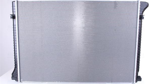 Радиатор охлаждения двигателя Nissens ** FIRST FIT ** для Volkswagen Teramont I 2017-2026. Артикул 606704