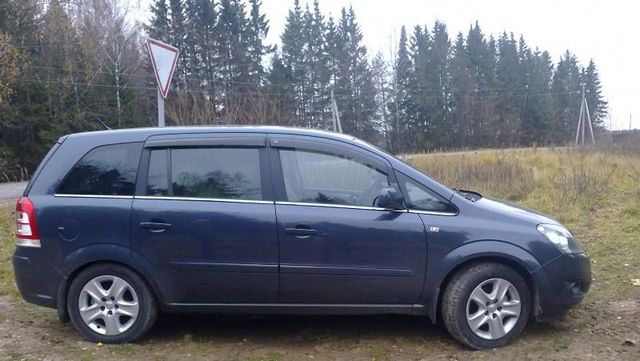 Дефлекторы Cobra Tuning для окон Opel Zafira B 2005-2010. Артикул O11306
