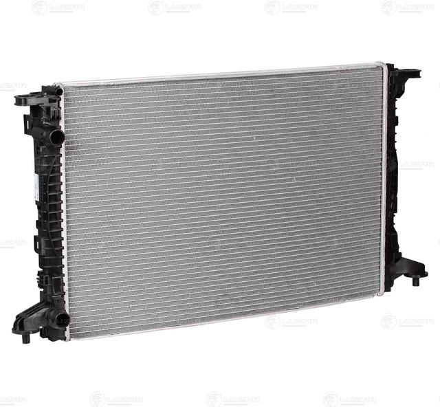 Радиатор охлаждения двигателя Luzar для Audi A4 V (B9) 2015-2026. Артикул LRc 1830