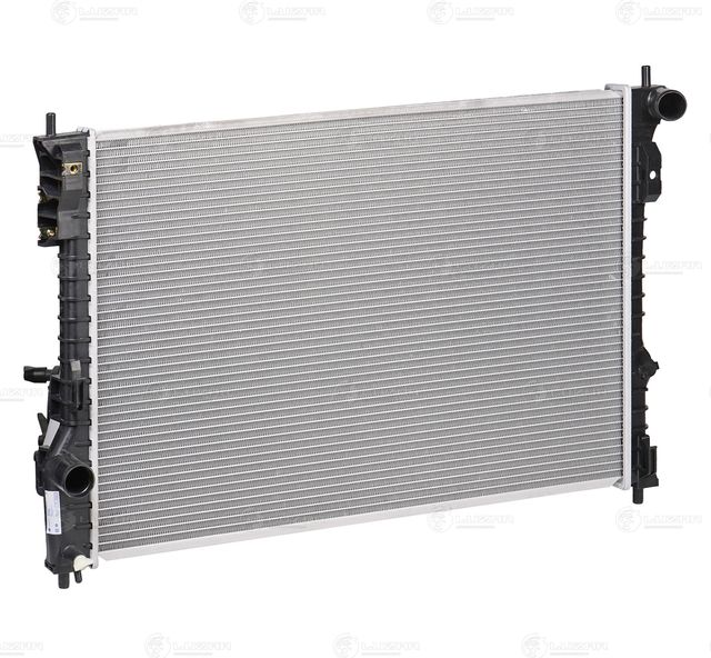 Радиатор охлаждения двигателя Luzar для Ford Explorer V 2010-2019. Артикул LRc 1018