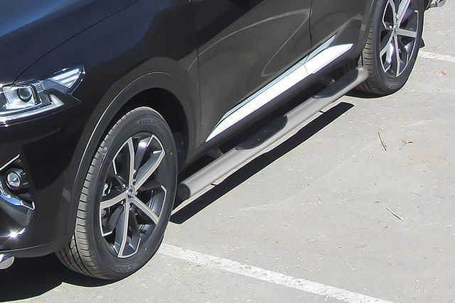 Защита порогов Slitkoff d76 с проступями для Haval F7 2019-2026 Серебристая. Артикул HavF7005S