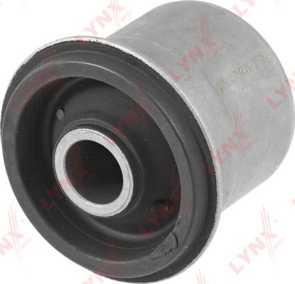 Сайлентблок переднего рычага подвески LYNXauto. Артикул C8903