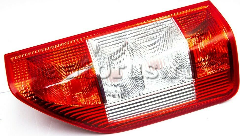 Задний габаритный огонь Mercedes-Benz. Артикул A0008261556