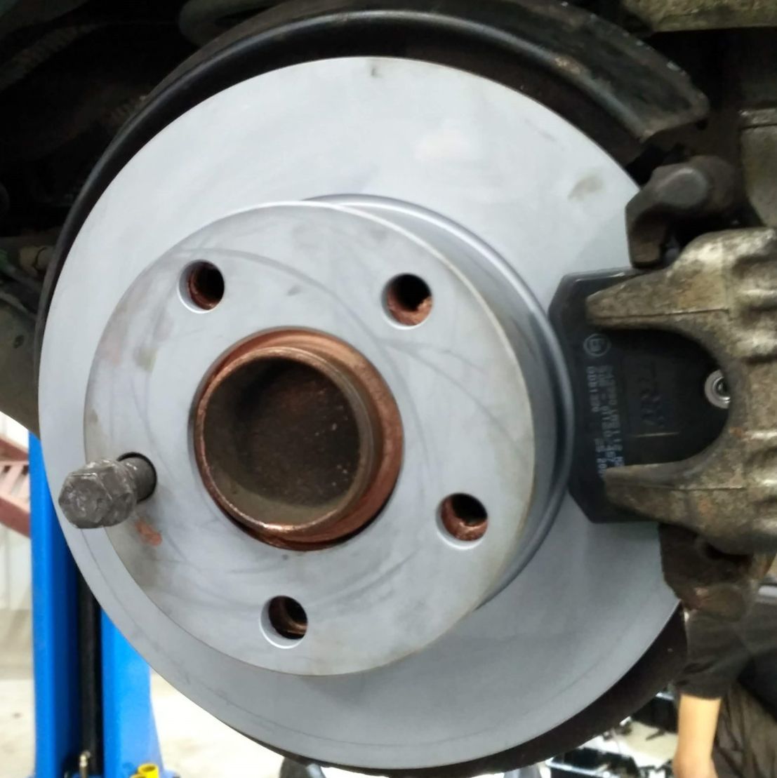 Тормозной диск Zimmermann Coat Z. Артикул 100.1217.20