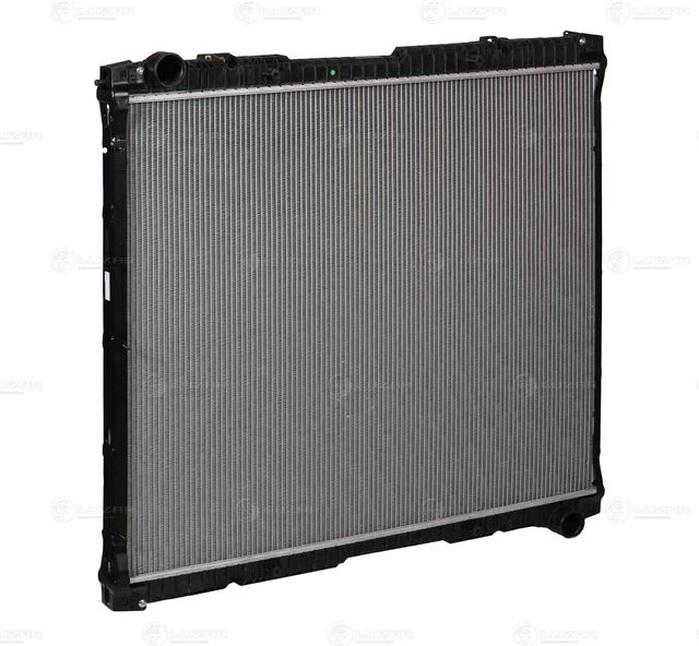 Радиатор охлаждения двигателя Luzar для Scania R 2004-2015. Артикул LRc 2808