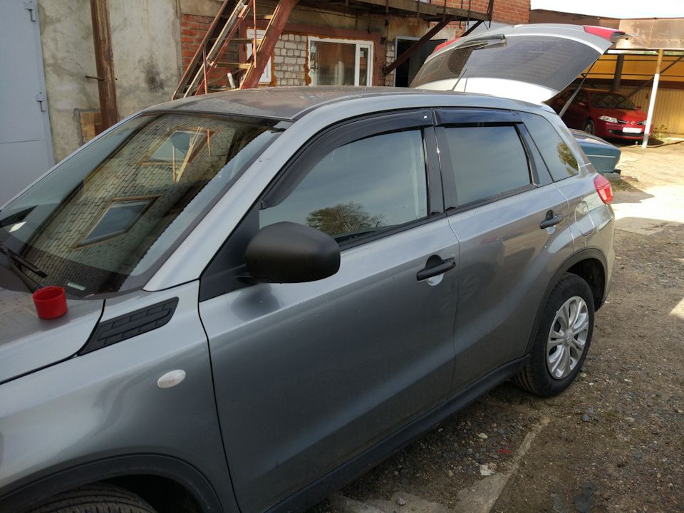 Дефлекторы Cobra Tuning для окон Suzuki Vitara IV 2015-2026. Артикул S52115