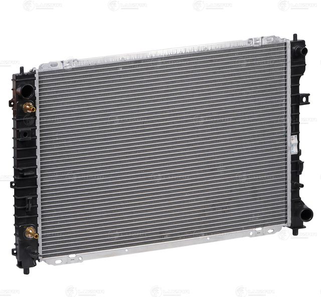 Радиатор охлаждения двигателя Luzar для Mazda Tribute I 2000-2008. Артикул LRc 1072