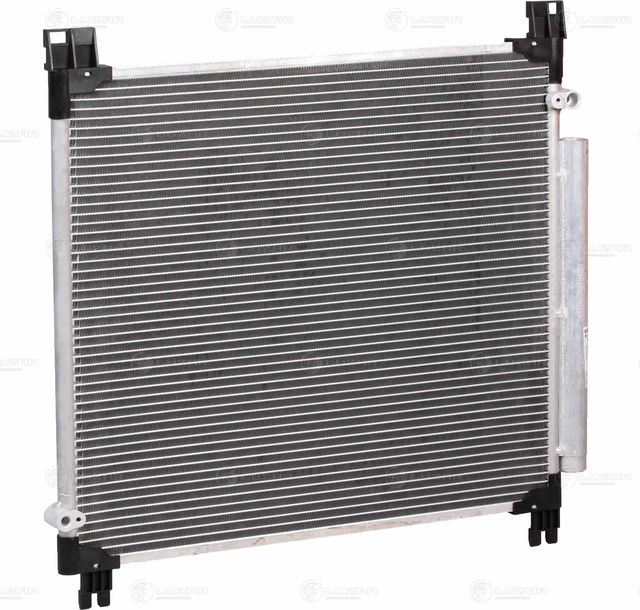 Радиатор кондиционера (конденсатор) Luzar для Toyota Hilux VIII 2015-2026. Артикул LRAC 1975
