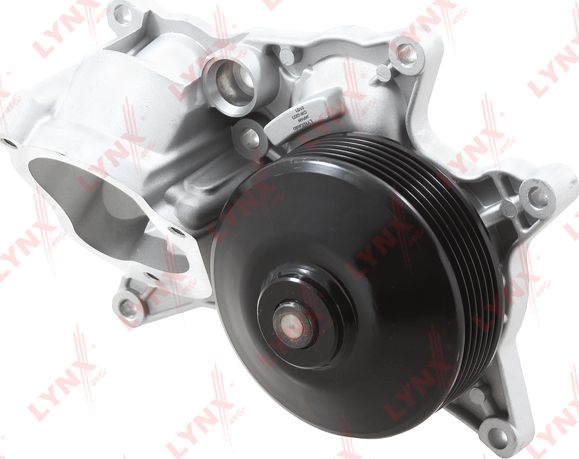 Помпа (водяной насос) LYNXauto для BMW 6 III (F06/F13/F12) 2011-2018. Артикул CW-0223