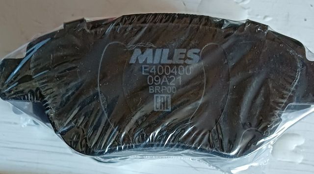 Тормозные колодки Miles (Low-Metallic) для Fiat Albea 2000-2012. Артикул E400400