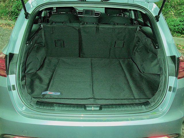 Защитный чехол AUTOSMSTUDIO "Maxi" в багажник автомобиля для Kia Ceed III универсал 2018-2026, черный. Артикул TP-KCCD-MAXI-BL