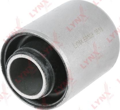 Сайлентблок переднего рычага подвески LYNXauto. Артикул B8308