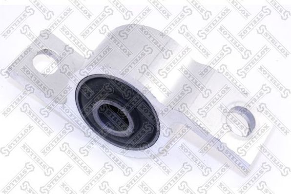 Сайлентблок переднего рычага подвески Stellox. Артикул 87-17008-SX