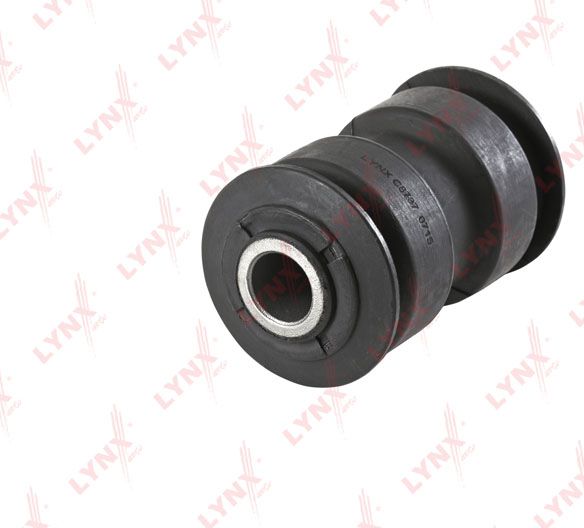 Втулка рессоры LYNXauto. Артикул C8737