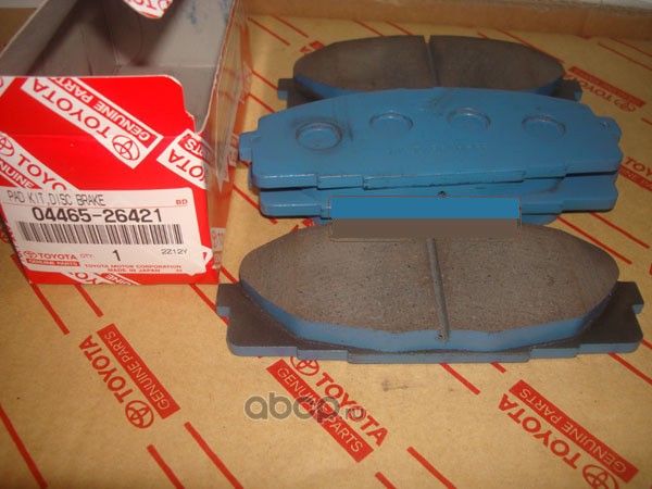 Тормозные колодки Toyota. Артикул 0446526421