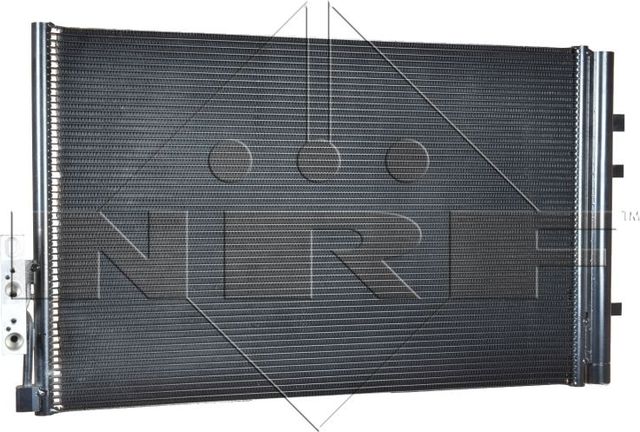 Радиатор кондиционера (конденсатор) NRF EASY FIT для BMW X4 I (F26) 2014-2018. Артикул 350036