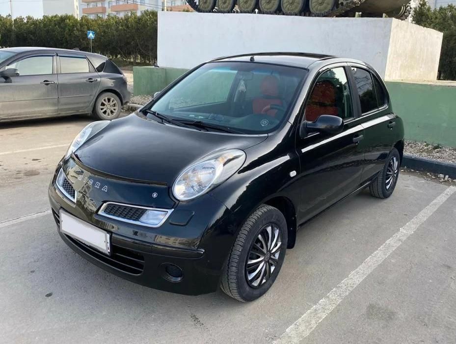 Дефлектор VT52 для капота Nissan Micra K12 2003-2010. Артикул NS54VT