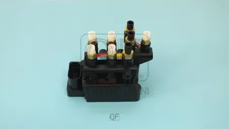 КОМПРЕССОР ПНЕВМОПОДВЕСКИ (Quattro Freni). Артикул QF28D00087