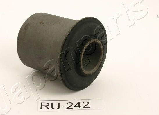 Сайлентблок переднего рычага подвески Japanparts. Артикул RU-242