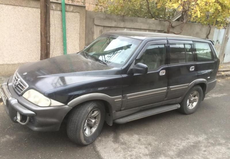 Дефлекторы Cobra Tuning для окон SsangYong Musso I рестайлинг 1998-2005. Артикул S30798