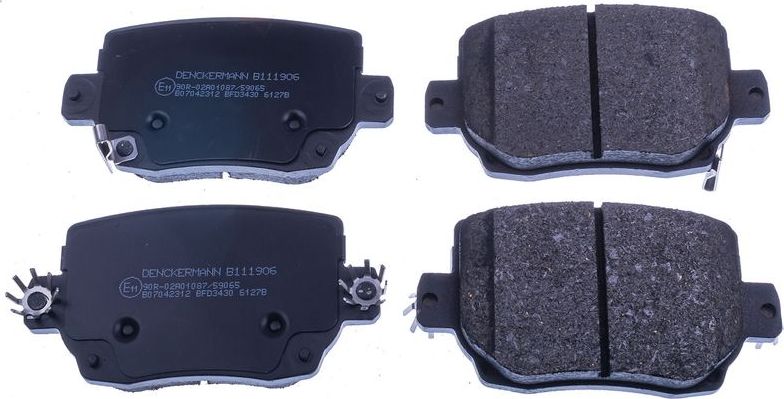 Тормозные колодки Denckermann. Артикул B111906