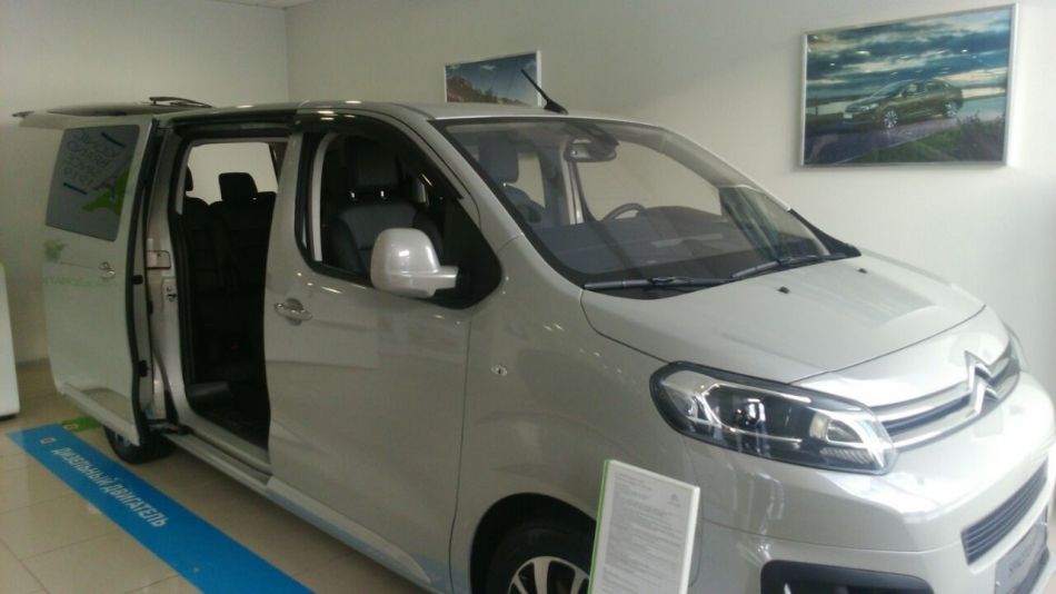 Дефлекторы Cobra Tuning для окон Citroen SpaceTourer I 2017-2026. Артикул C42917