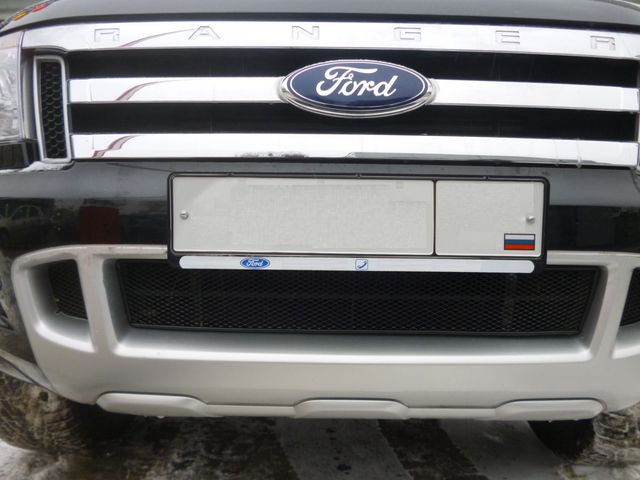 Сетка внешняя Arbori на бампер для Ford Ranger IV 2011-2023. Артикул 01-170211-15B