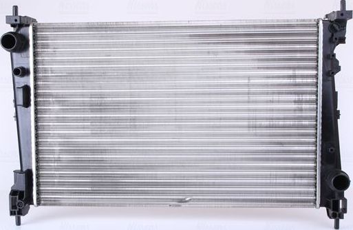 Радиатор охлаждения двигателя Nissens для Fiat Punto III Punto 2012-2018. Артикул 617864