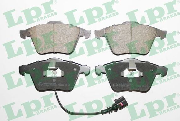 Тормозные колодки LPR. Артикул 05P1384