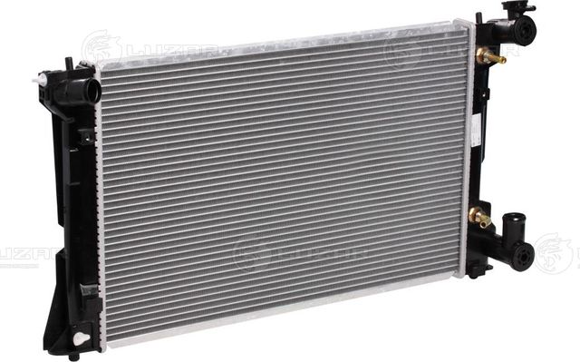 Радиатор охлаждения двигателя Luzar для Toyota Avensis II 2003-2008. Артикул LRc 19H0