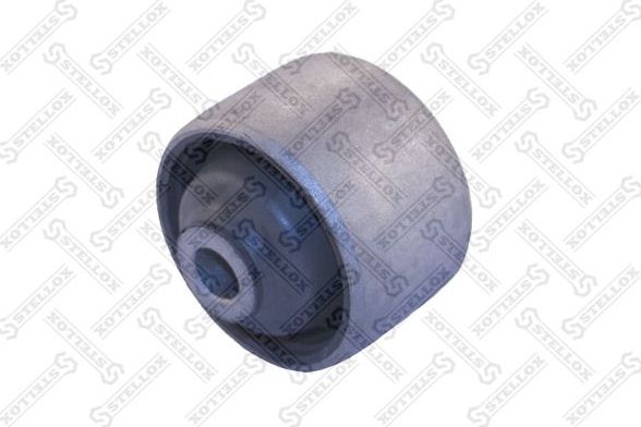 Сайлентблок переднего рычага подвески Stellox. Артикул 87-74053-SX