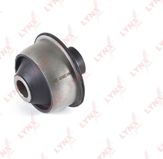 Сайлентблок переднего рычага подвески LYNXauto. Артикул C8530