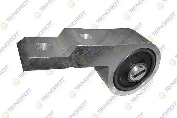Сайлентблок переднего рычага подвески Teknorot внешний для Nissan X-Trail T30 2001-2013. Артикул SB 470