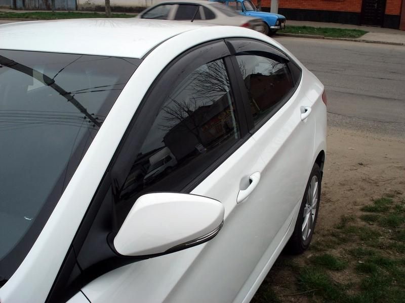 Дефлекторы SIM для окон Chevrolet Aveo I седан 2002-2008. Артикул SCHAVES0332