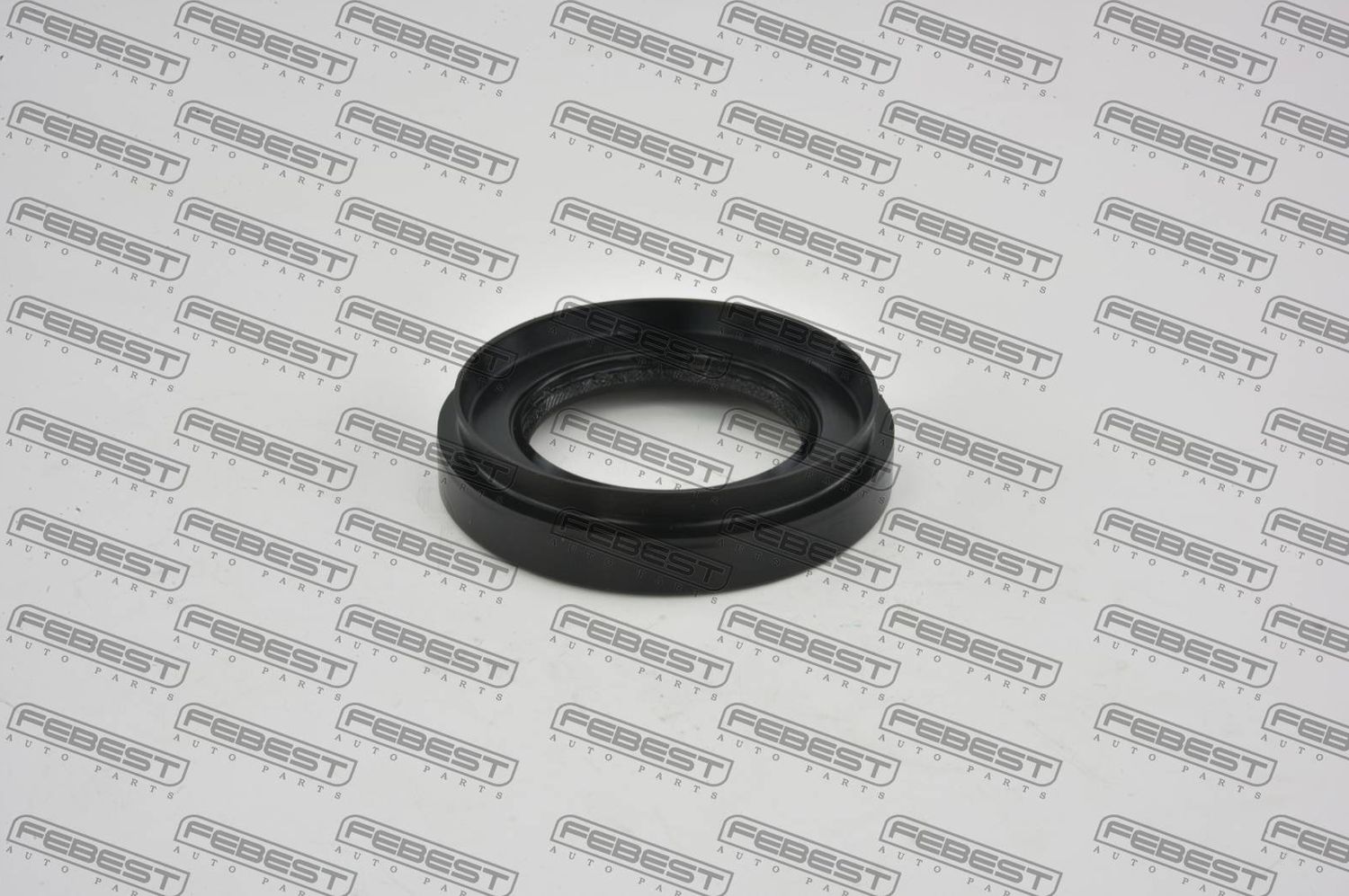 Сальник привода Febest. Артикул 95HBY-49801117L