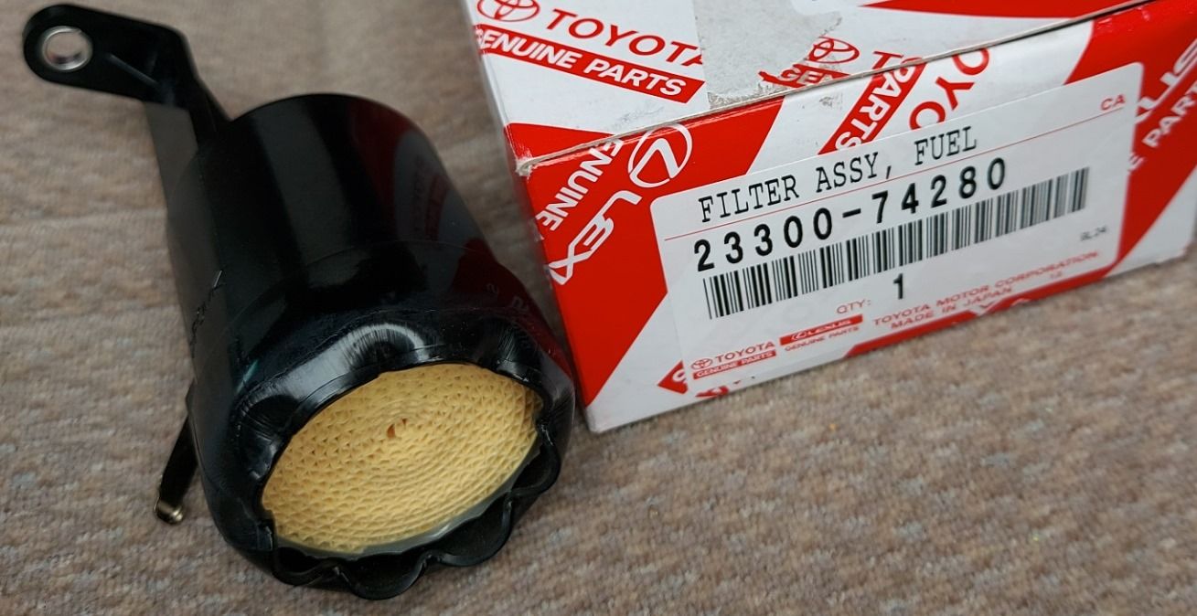 Топливный фильтр Toyota. Артикул 2330074280